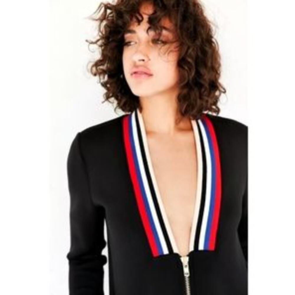 P.E Nation Plunging V Neck Jacket Women's Medium Black Long Sleeves Zip-Up - Picture 2 of 10